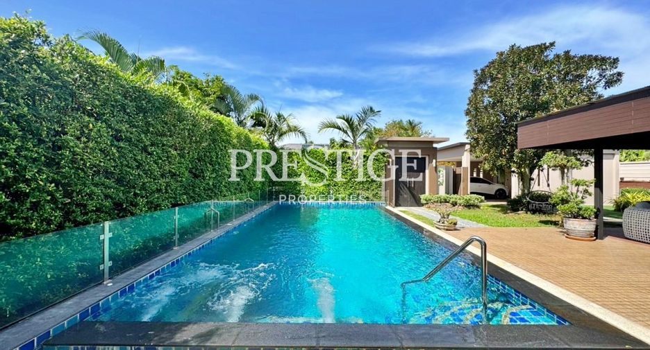 For rent 3 bedrooms house in Huay Yai, Pattaya