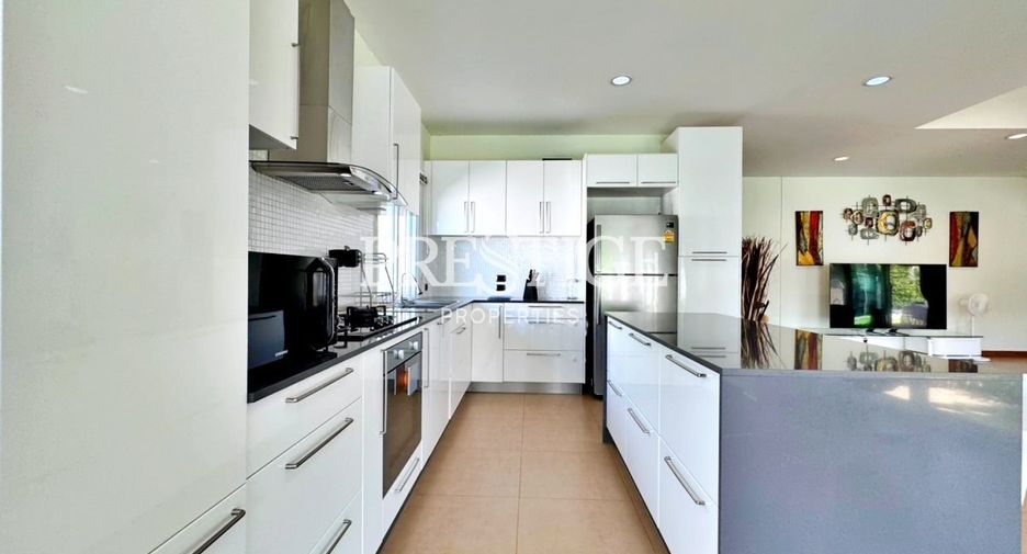 For rent 3 bedrooms house in Huay Yai, Pattaya