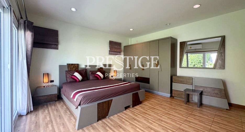 For rent 3 bedrooms house in Huay Yai, Pattaya