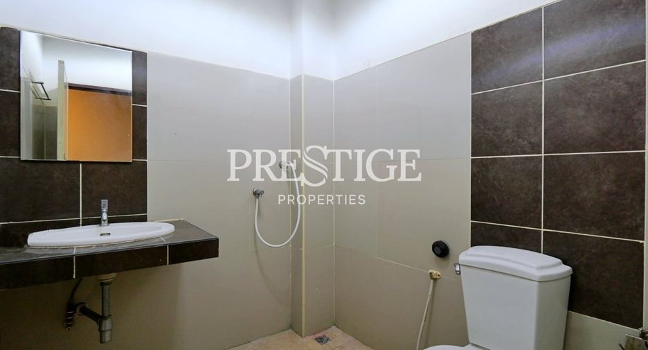 For rent 6 bedrooms retail Space in Bang Lamung, Chonburi
