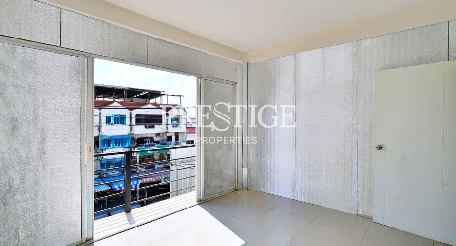 For rent 6 bedrooms retail Space in Bang Lamung, Chonburi