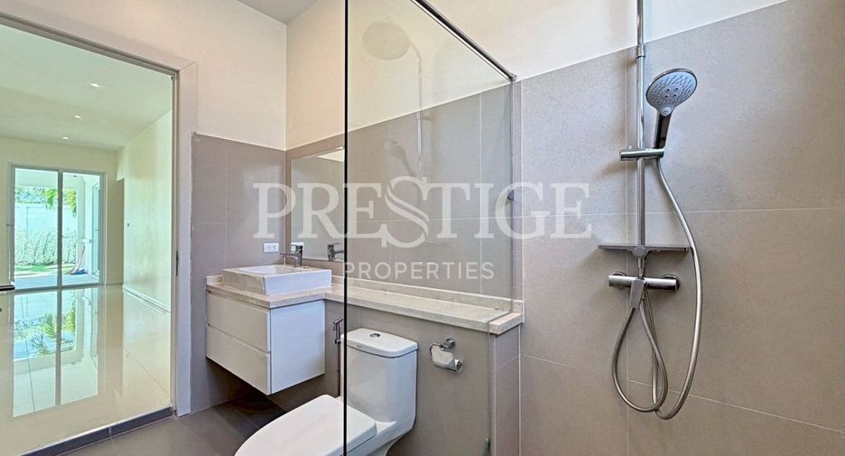 For rent 4 bedrooms house in Bang Lamung, Chonburi