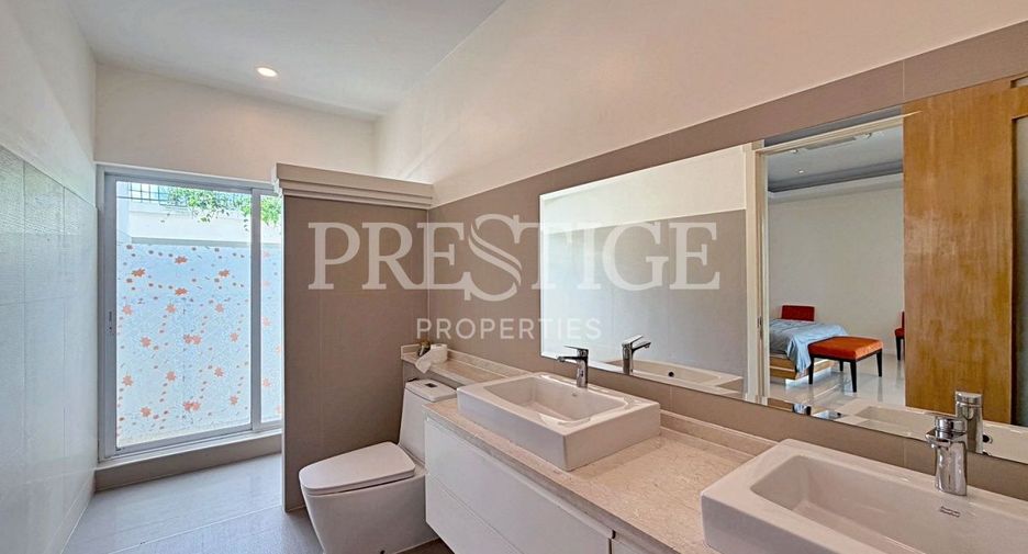 For rent 4 bedrooms house in Bang Lamung, Chonburi