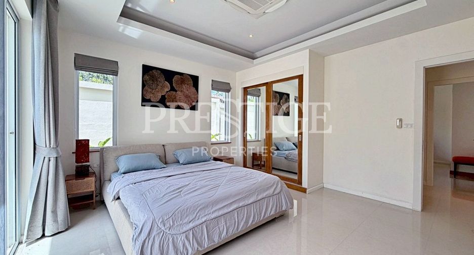 For rent 4 bedrooms house in Bang Lamung, Chonburi