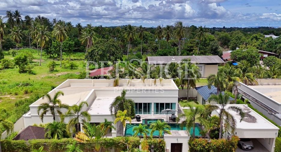 For rent 4 bedrooms house in Bang Lamung, Chonburi