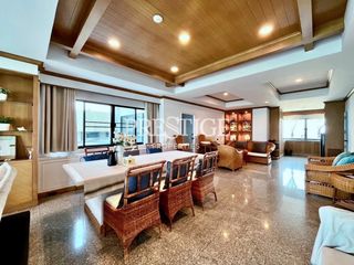 For rent 3 bedrooms condo in Na Jomtien, Pattaya