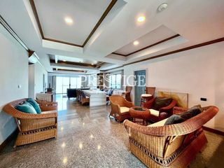 For rent 3 bedrooms condo in Na Jomtien, Pattaya