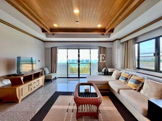 For rent 3 bedrooms condo in Na Jomtien, Pattaya