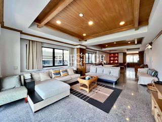 For rent 3 bedrooms condo in Na Jomtien, Pattaya