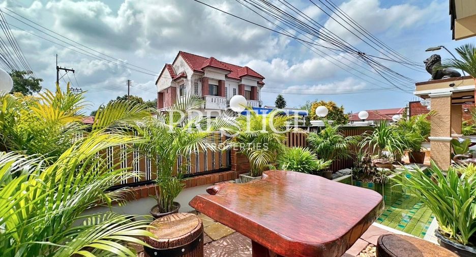 Casa en alquiler de 2 habitaciones en Bang Lamung, Chonburi