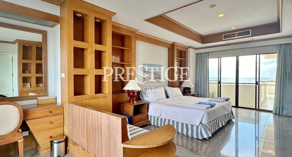For rent 3 bedrooms condo in Na Jomtien, Pattaya
