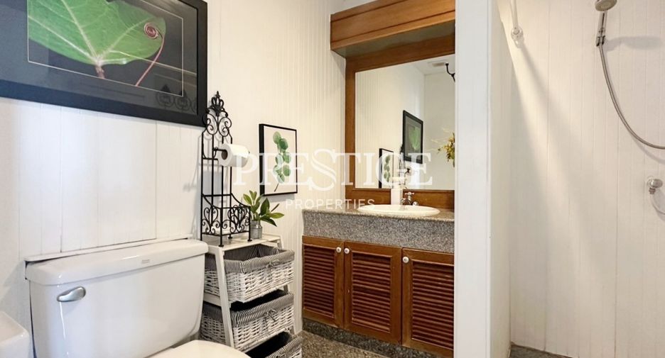 For rent 3 bedrooms condo in Na Jomtien, Pattaya