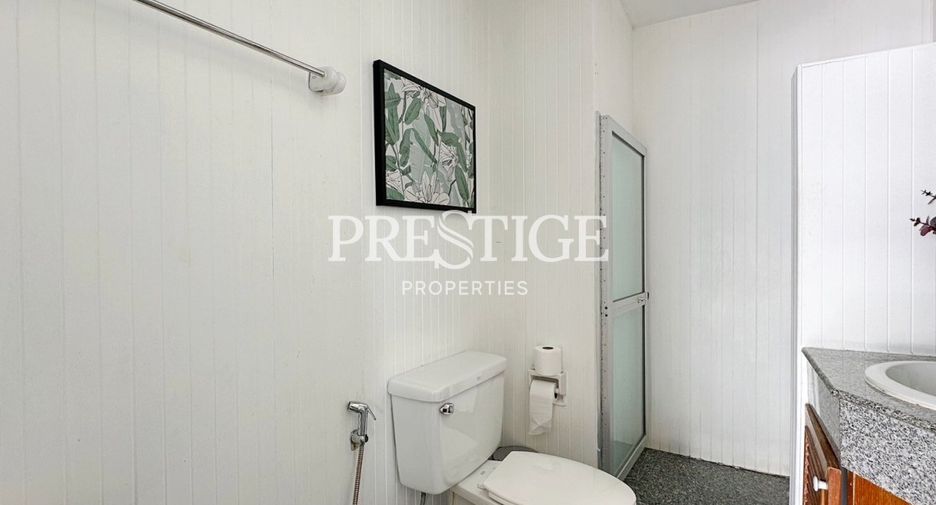 For rent 3 bedrooms condo in Na Jomtien, Pattaya