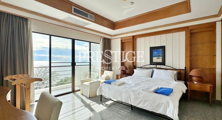 For rent 3 bedrooms condo in Na Jomtien, Pattaya