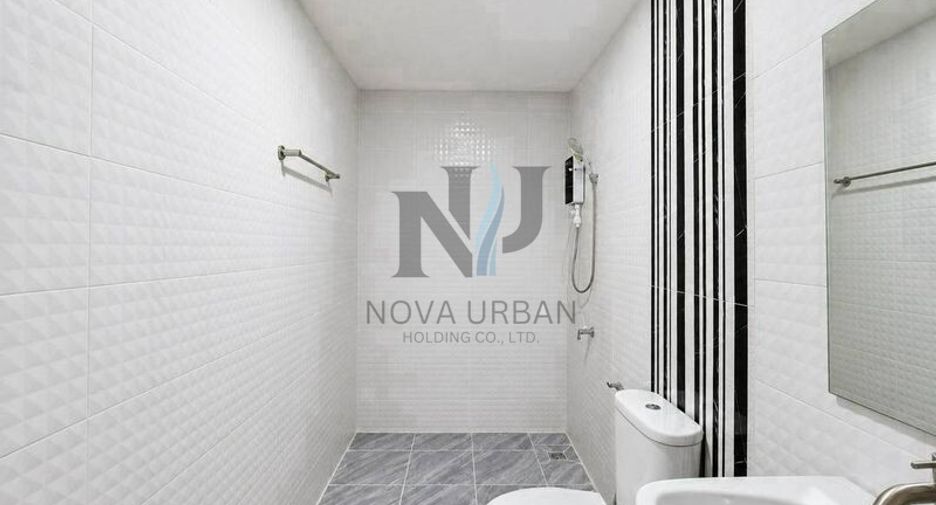 For rent and for sale 3 bedrooms house in Bang Lamung, Chonburi