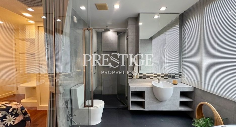 For rent 2 bedrooms condo in Bang Lamung, Chonburi