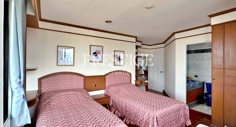 For rent 3 bedrooms condo in Bang Lamung, Chonburi