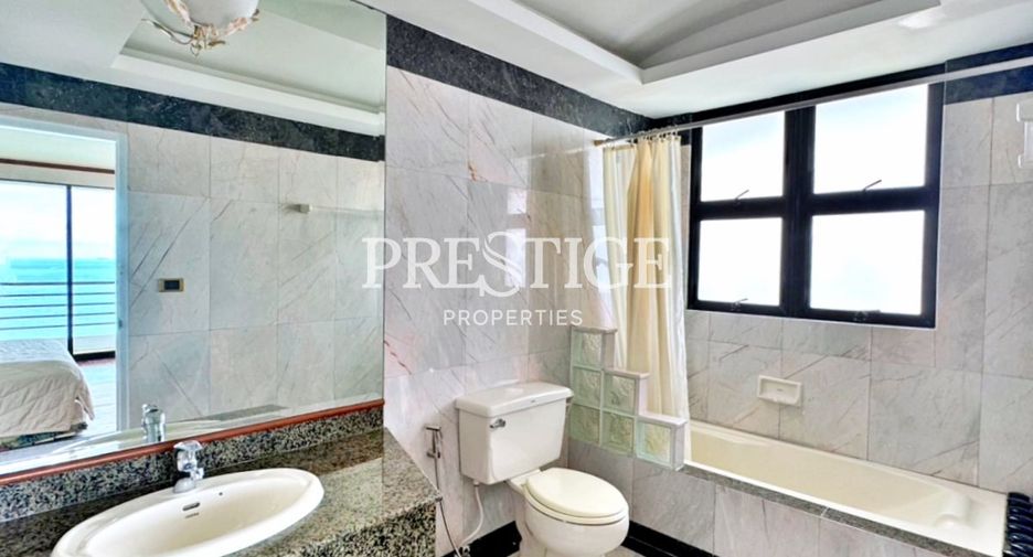 For rent 3 bedrooms condo in Bang Lamung, Chonburi