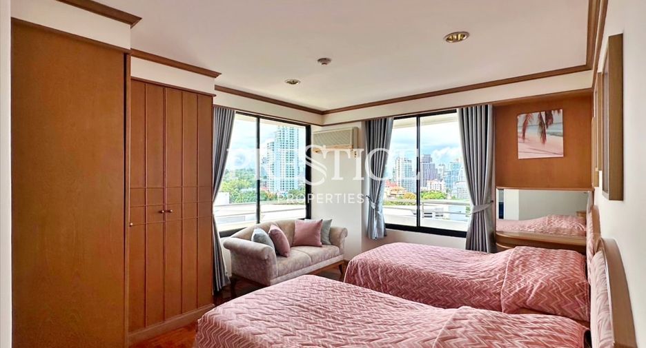 For rent 3 bedrooms condo in Bang Lamung, Chonburi