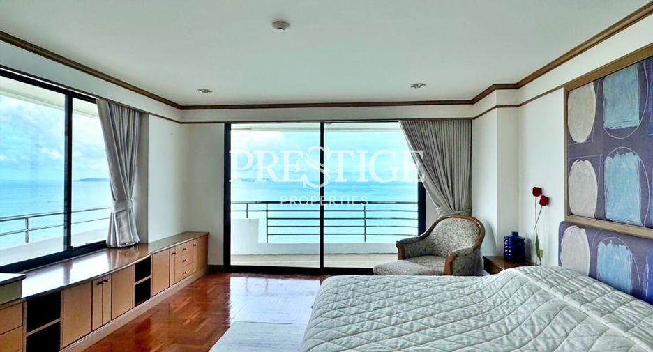 For rent 3 bedrooms condo in Bang Lamung, Chonburi