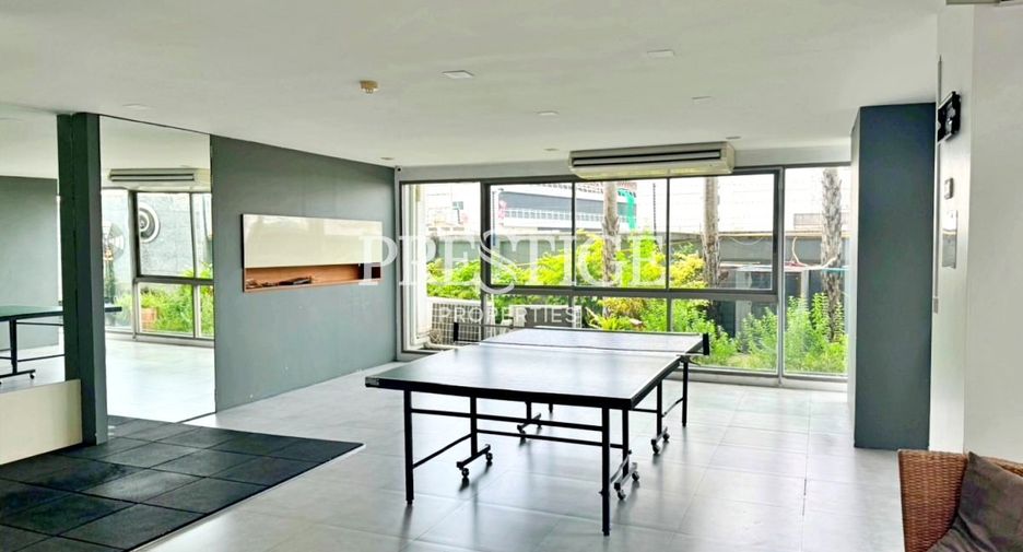 For rent 2 bedrooms condo in Bang Lamung, Chonburi