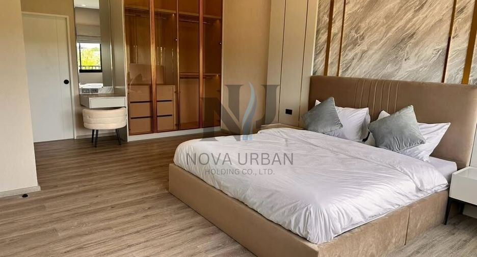 For sale 5 bedrooms villa in Huay Yai, Pattaya