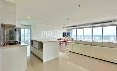 For rent 3 bedrooms condo 