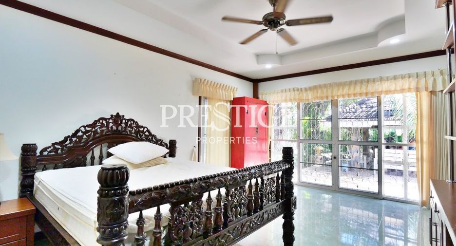 For rent 3 bedrooms house in Huay Yai, Pattaya