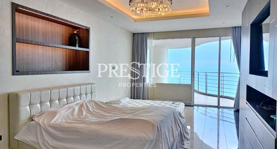 For rent 3 bedrooms condo in Jomtien, Pattaya