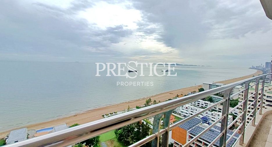 For rent 3 bedrooms condo in Jomtien, Pattaya