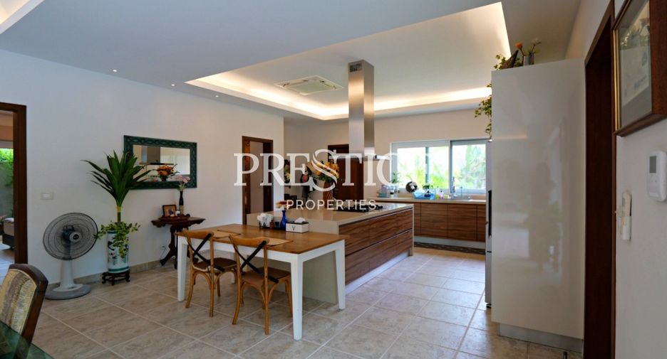 For rent 3 bedrooms house in Bang Lamung, Chonburi