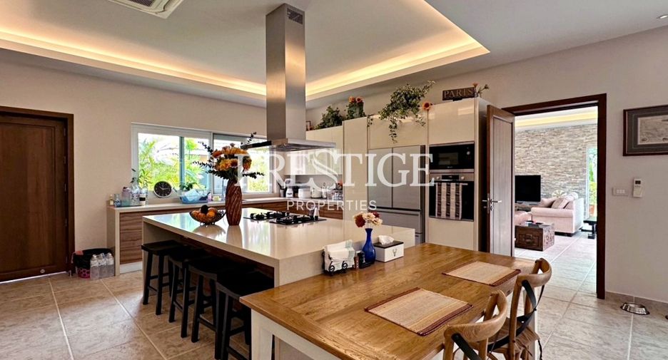 For rent 3 bedrooms house in Bang Lamung, Chonburi