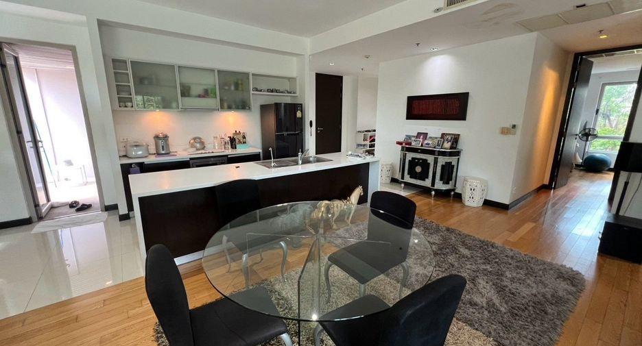 For sale 3 bedrooms condo in Yan Nawa, Bangkok
