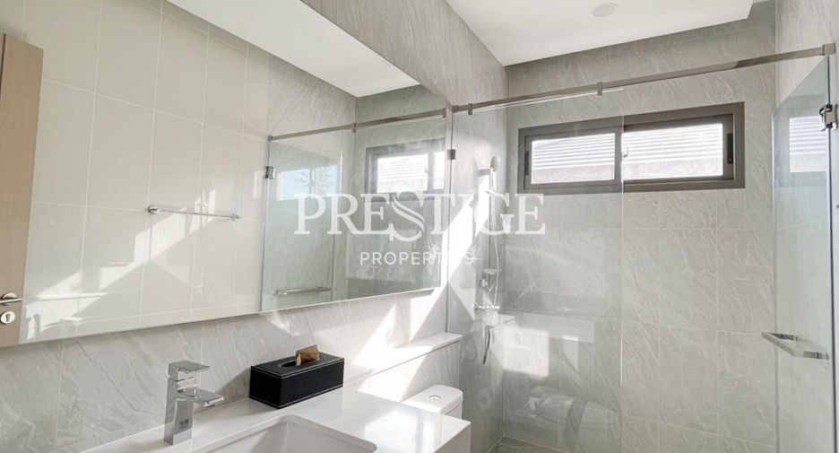 Haus zur Miete mit 4 Zimmer in Bang Lamung, Chonburi