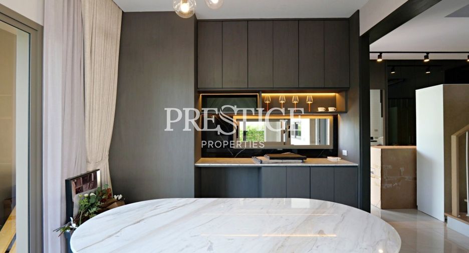 Haus zur Miete mit 4 Zimmer in Bang Lamung, Chonburi