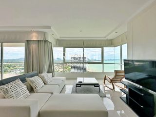 For rent 2 bedrooms condo in Na Jomtien, Pattaya