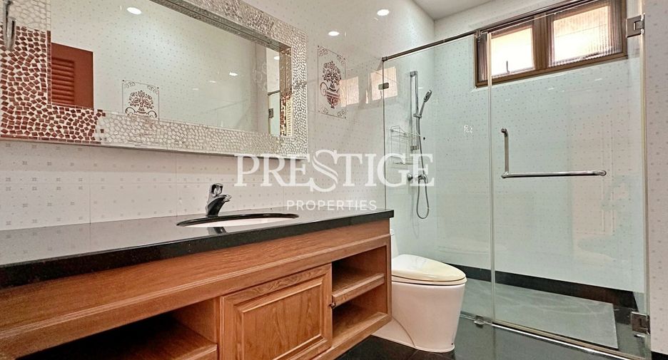 À vendre 8 chambres maison à Na Jomtien, Pattaya