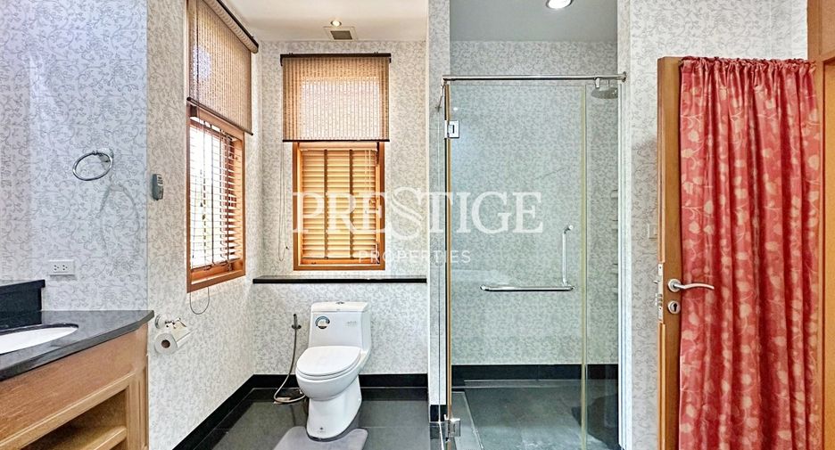 À vendre 8 chambres maison à Na Jomtien, Pattaya