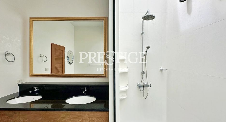À vendre 8 chambres maison à Na Jomtien, Pattaya