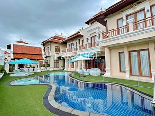 Casa en venta de 8 habitaciones en Na Jomtien, Pattaya