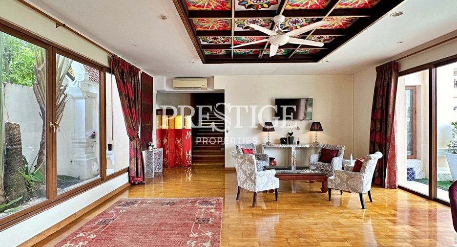 À vendre 8 chambres maison à Na Jomtien, Pattaya