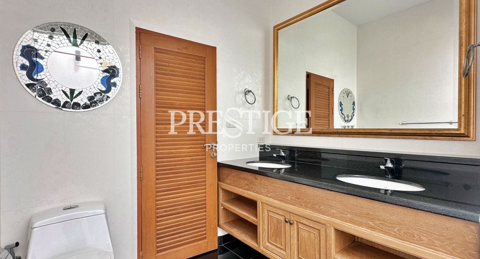 À vendre 8 chambres maison à Na Jomtien, Pattaya