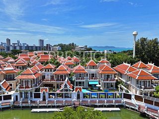 For sale 8 bedrooms house in Na Jomtien, Pattaya