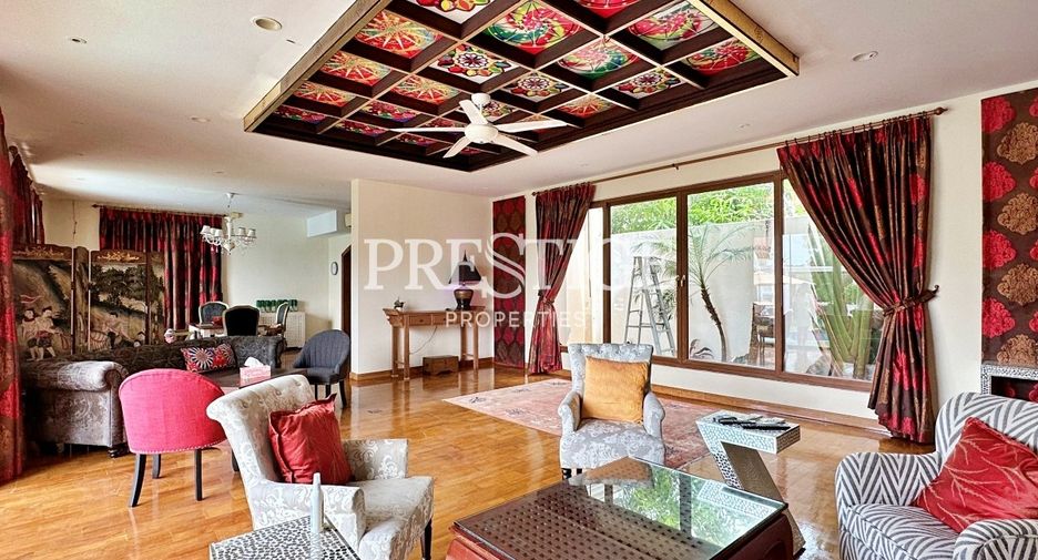 À vendre 8 chambres maison à Na Jomtien, Pattaya
