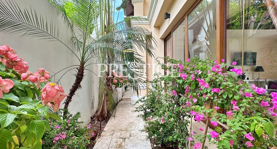 À vendre 8 chambres maison à Na Jomtien, Pattaya