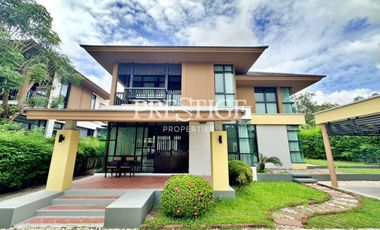 Casa en alquiler de 4 habitaciones en Bang Lamung, Chonburi