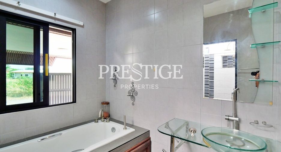 For rent 3 bedrooms house in Bang Lamung, Chonburi