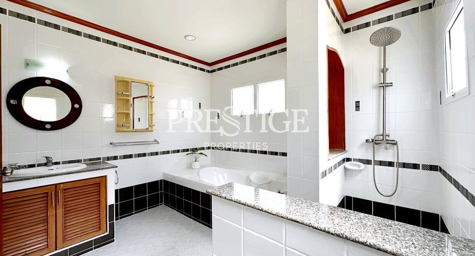 For rent 3 bedrooms house in Bang Lamung, Chonburi