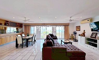 For rent 3 bedrooms condo in Jomtien, Pattaya