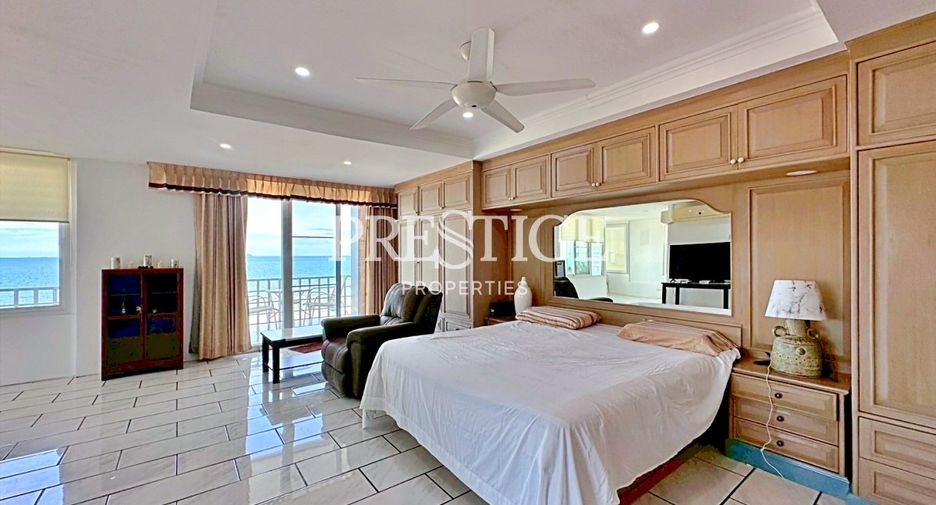 For rent 3 bedrooms condo in Jomtien, Pattaya